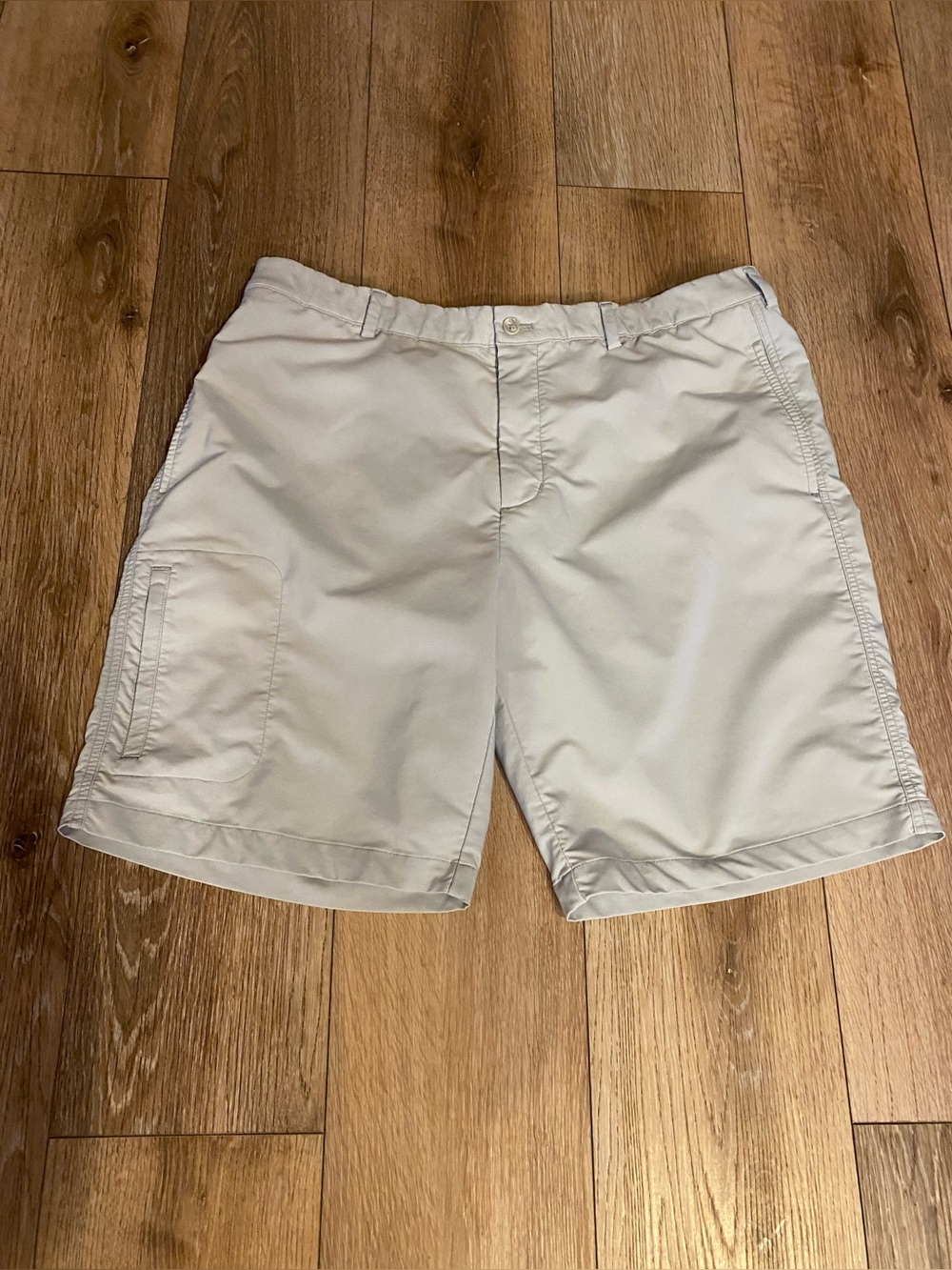 Greg Norman Men’s Golf Shorts Size 40 Gray Stretch Performance Flat Front